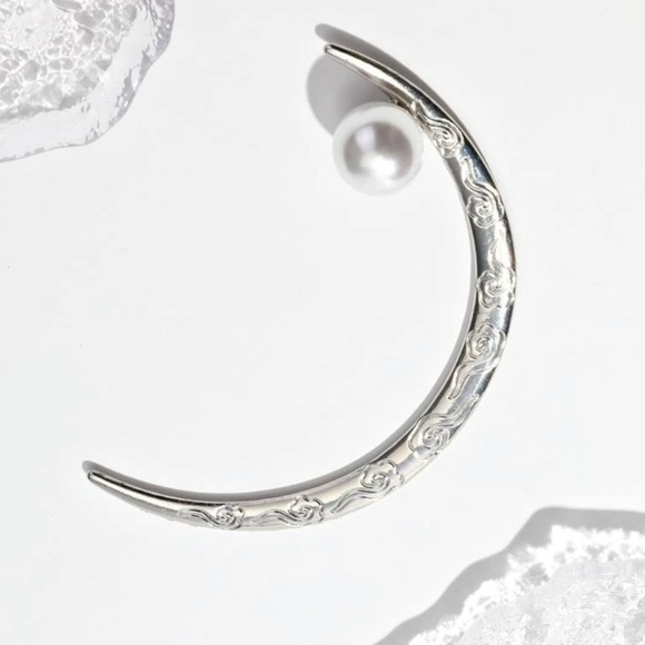 ❀ Elegant Half Moon Faux Pearl Hair Pin Jewelry - Picture 5 of 6